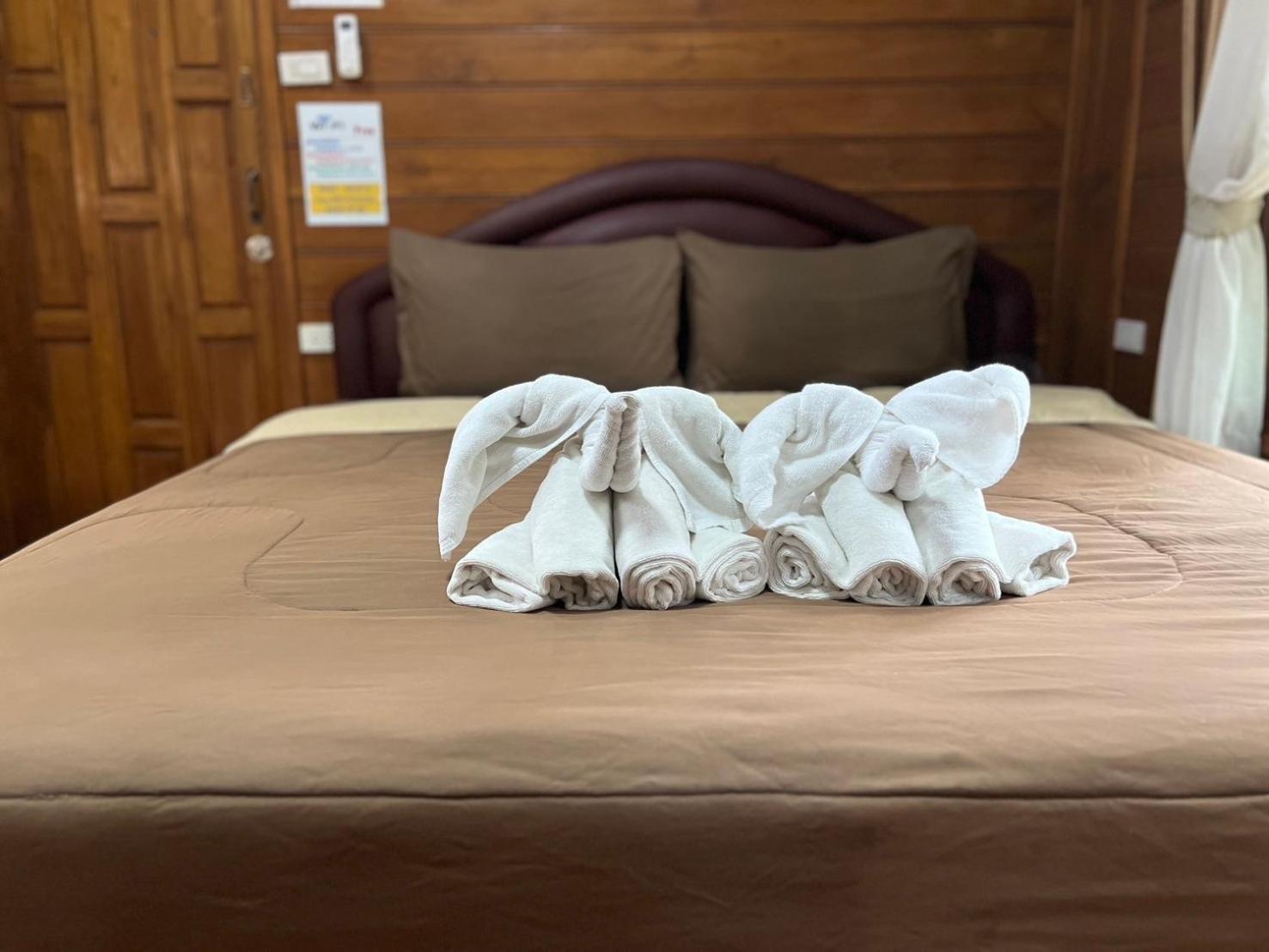 Denchai City Resort เด่นชัยซิตี้ รีสอร์ท Phrae Exteriér fotografie
