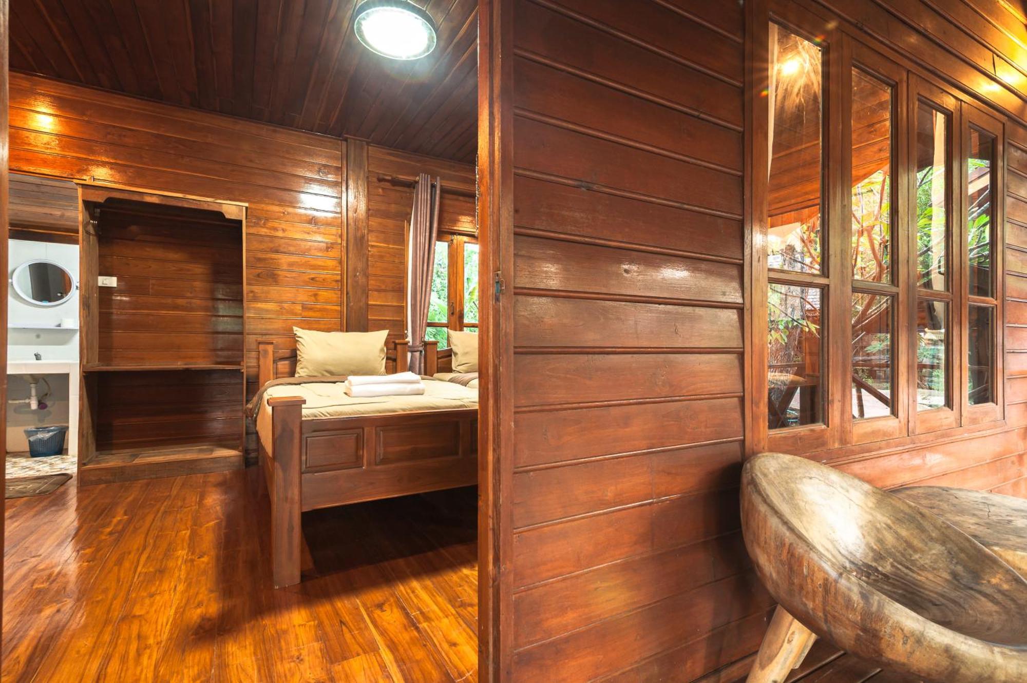 Denchai City Resort เด่นชัยซิตี้ รีสอร์ท Phrae Exteriér fotografie