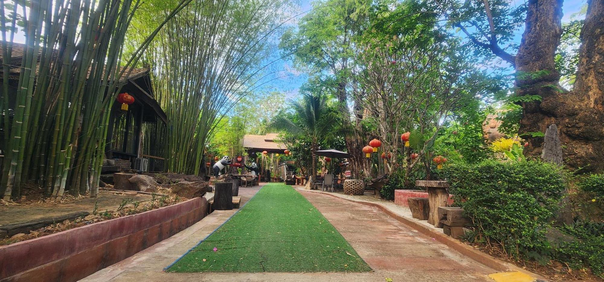 Denchai City Resort เด่นชัยซิตี้ รีสอร์ท Phrae Exteriér fotografie