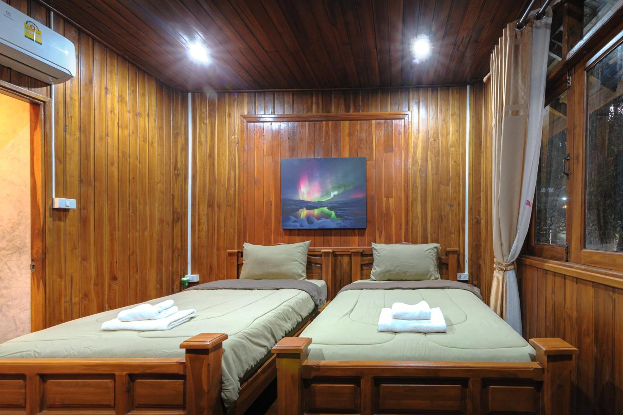 Denchai City Resort เด่นชัยซิตี้ รีสอร์ท Phrae Exteriér fotografie